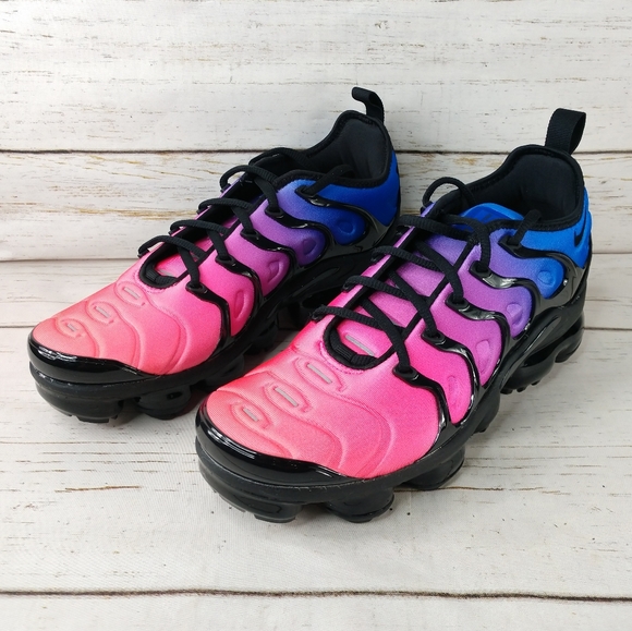 Nike Shoes - Nike Air VaporMax Plus Sneakers